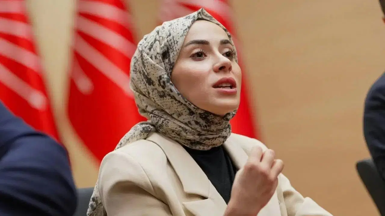 Butlanin kadin kollarindan sevgi kilic aciklamasi cirkin paylasimi en guclu bicimde kiniyoruz R58UZgkY
